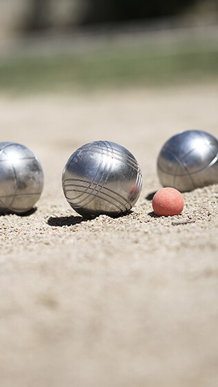 Terrain de pétanque du camping La Herelle dans la Somme