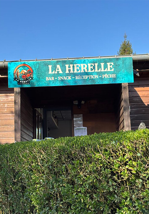 Snack bar, réception, accueil pêche du camping La Herelle dans la Somme